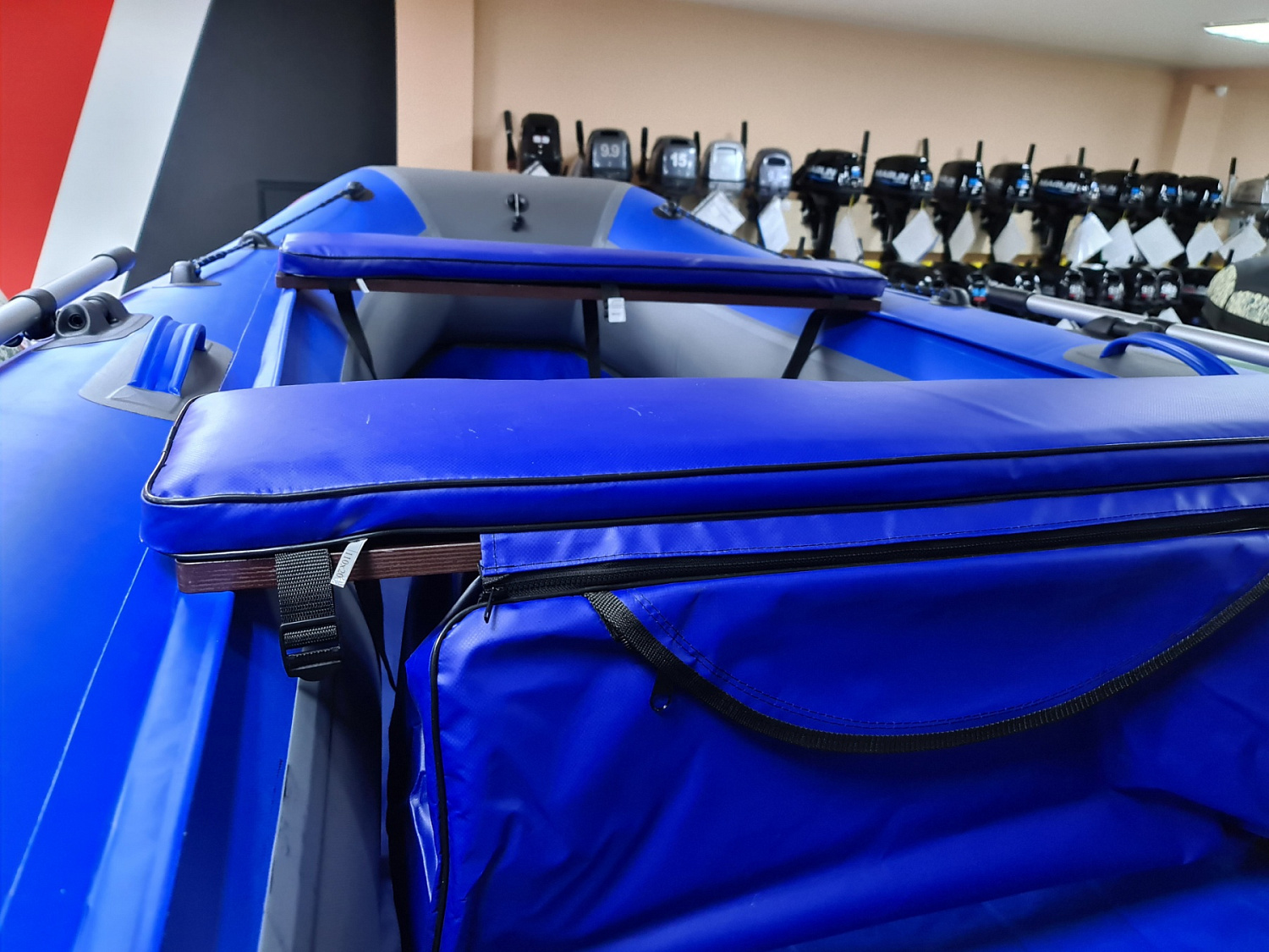 КОМПЛЕКТ МЯГКИХ НАКЛАДОК С СУМКОЙ ДЛЯ ЛОДОК 90Х20 СИНИЙ в Сергиевом Посаде