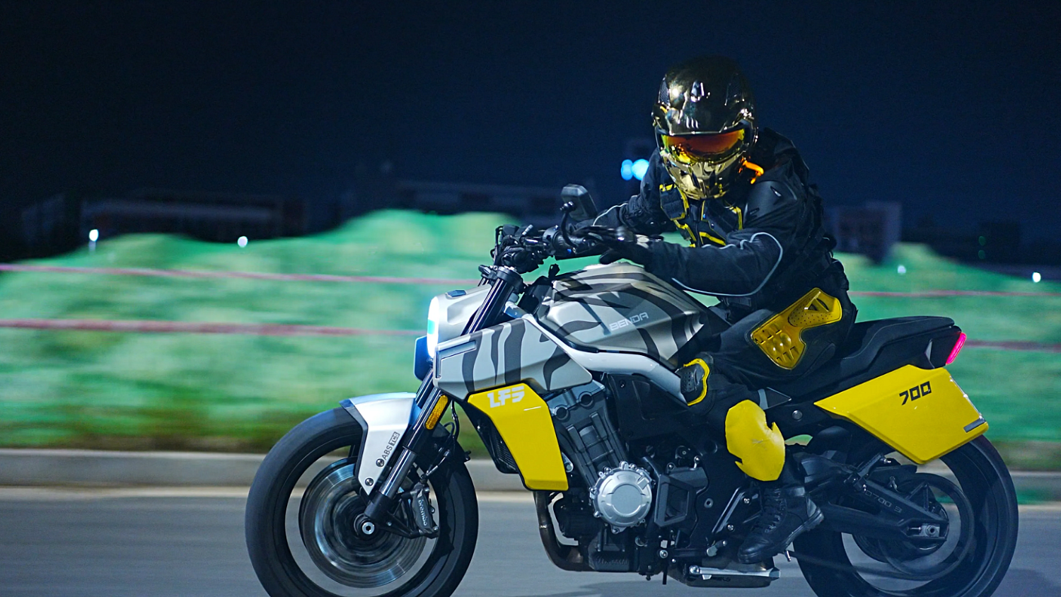 Мотоцикл Benda LFS 700 в Сергиевом Посаде